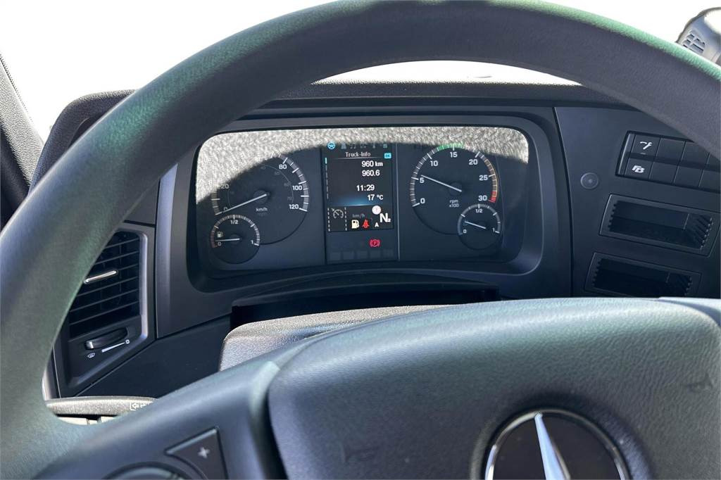 Camião isotérmico Mercedes-Benz Actros 1830 L nr 4x2: foto 8