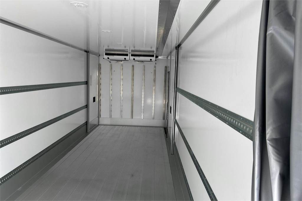 Camião isotérmico Mercedes-Benz Actros 1830 L nr 4x2: foto 6