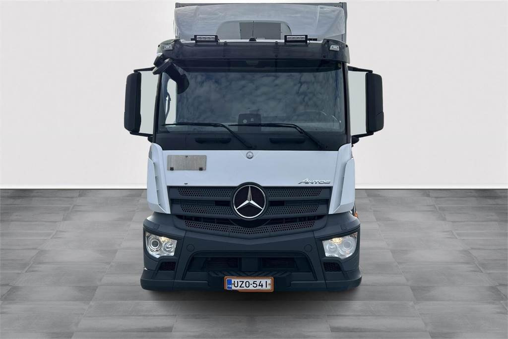 Mercedes-Benz Antos 1827 L/4x2 KSA-KORI+PL-NOSTIN - Camião isotérmico: foto 2 Mercedes-Benz Antos 1827 L/4x2 KSA-KORI+PL-NOSTIN - Camião isotérmico: foto 2