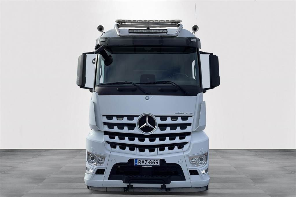 Mercedes-Benz Arocs 3251 8x4*4 - HMF 32 tm - Koukku - Camião grua: foto 3 Mercedes-Benz Arocs 3251 8x4*4 - HMF 32 tm - Koukku - Camião grua: foto 3
