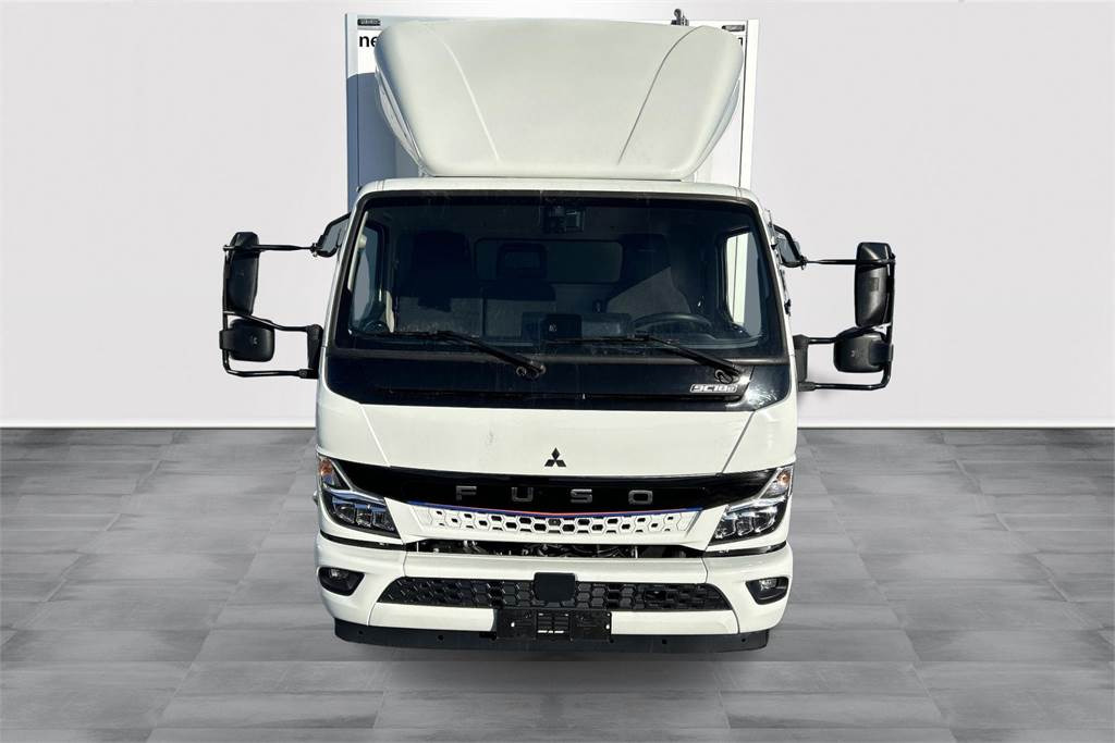 Mitsubishi FUSO 9C18 M-Bat 4x2 - Camião isotérmico: foto 2 Mitsubishi FUSO 9C18 M-Bat 4x2 - Camião isotérmico: foto 2