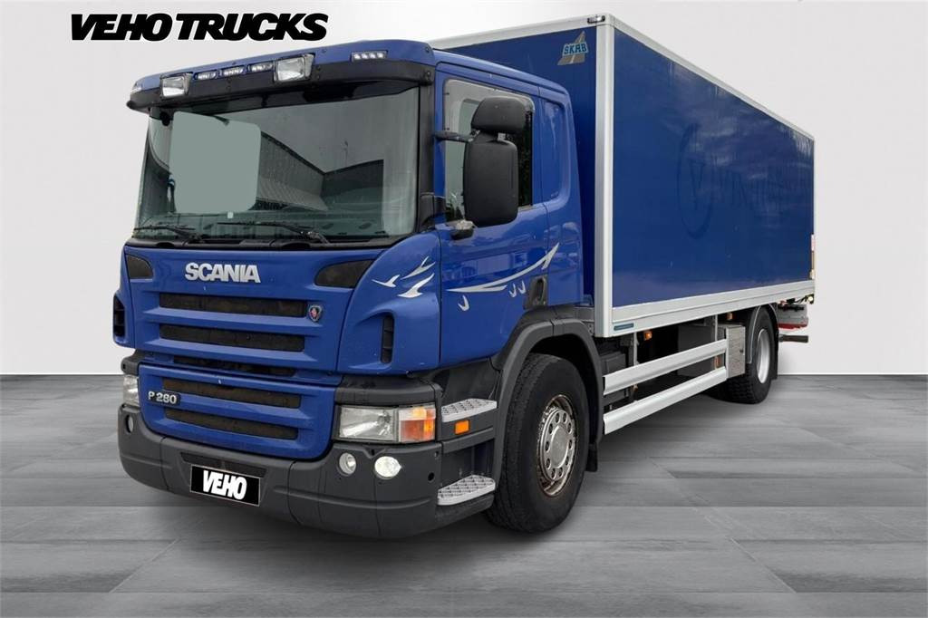 Scania P280 4x2 umpikori - Camião furgão: foto 1 Scania P280 4x2 umpikori - Camião furgão: foto 1