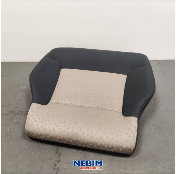 Renault Renault - 7423655259 - Zitkussen Renault D DST-CF5 - Peça de reposição para Camião: foto 2 Renault Renault - 7423655259 - Zitkussen Renault D DST-CF5 - Peça de reposição para Camião: foto 2