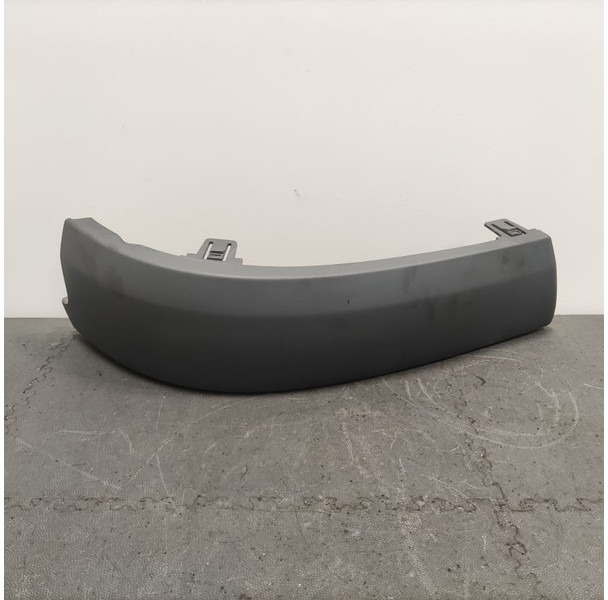 Volvo Volvo - 21316577 - Bumperhoek grijs FH4 / FM4 rechts - Peça de reposição para Camião: foto 1 Volvo Volvo - 21316577 - Bumperhoek grijs FH4 / FM4 rechts - Peça de reposição para Camião: foto 1