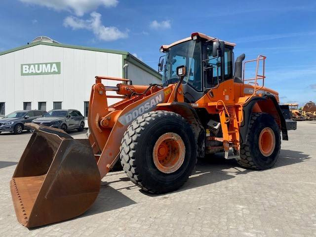 Doosan DL 300-3 (12005349) - Pá carregadora de rodas: foto 1 Doosan DL 300-3 (12005349) - Pá carregadora de rodas: foto 1