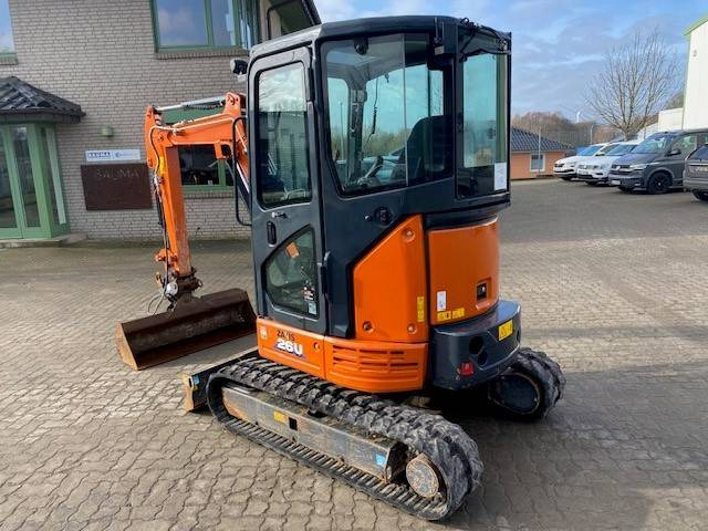 Hitachi ZX 26 U-6 MIETE / RENTAL (12002050) - Mini escavadeira: foto 3 Hitachi ZX 26 U-6 MIETE / RENTAL (12002050) - Mini escavadeira: foto 3