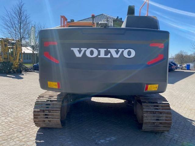 Volvo EC 220 E L MIETE / RENTAL (12001050) - Escavadora de rastos: foto 4 Volvo EC 220 E L MIETE / RENTAL (12001050) - Escavadora de rastos: foto 4
