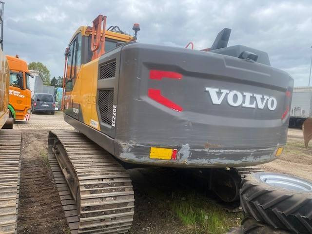 Volvo EC 220 E L MIETE / RENTAL (12001052) - Escavadora de rastos: foto 3 Volvo EC 220 E L MIETE / RENTAL (12001052) - Escavadora de rastos: foto 3
