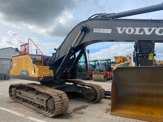 Volvo EC 300 E NL MIETE / RENTAL (12001057) - Escavadora de rastos: foto 1 Volvo EC 300 E NL MIETE / RENTAL (12001057) - Escavadora de rastos: foto 1