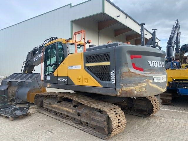 Volvo EC 300 E NL MIETE / RENTAL (12001057) - Escavadora de rastos: foto 2 Volvo EC 300 E NL MIETE / RENTAL (12001057) - Escavadora de rastos: foto 2