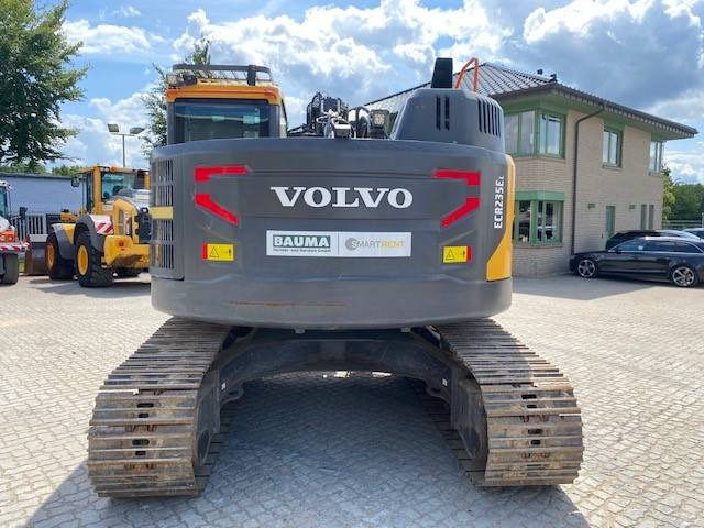 Volvo ECR 235 E L MIETE / RENTAL (12001016) - Escavadora de rastos: foto 4 Volvo ECR 235 E L MIETE / RENTAL (12001016) - Escavadora de rastos: foto 4