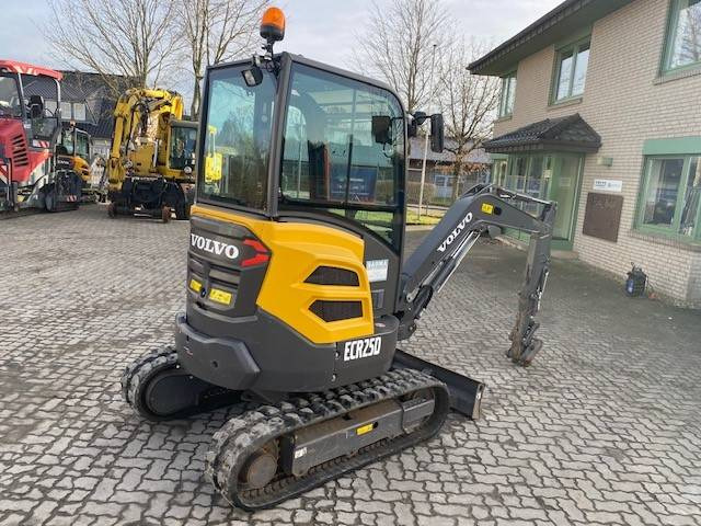 Volvo ECR 25 D MIETE / RENTAL (12001505) - Mini escavadeira: foto 4 Volvo ECR 25 D MIETE / RENTAL (12001505) - Mini escavadeira: foto 4