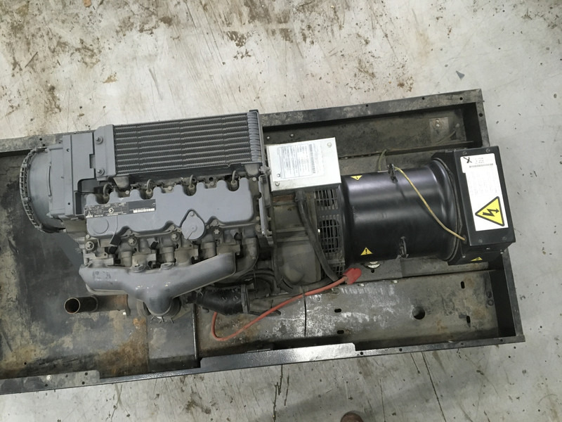 Deutz BF4L2011 GENERATOR 40KVA NEW - Gerador elétrico: foto 5 Deutz BF4L2011 GENERATOR 40KVA NEW - Gerador elétrico: foto 5