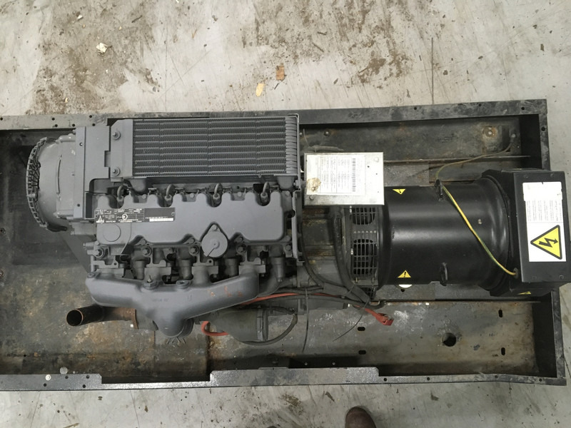 Deutz BF4L2011 GENERATOR 40KVA NEW - Gerador elétrico: foto 5 Deutz BF4L2011 GENERATOR 40KVA NEW - Gerador elétrico: foto 5
