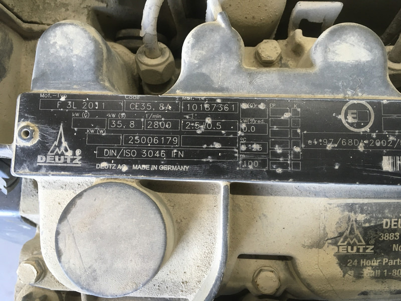 Deutz F3L2011 CORE - Máquina de construção: foto 1 Deutz F3L2011 CORE - Máquina de construção: foto 1