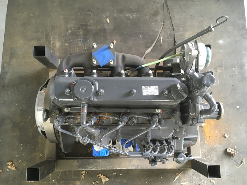 Kubota V1305 NEW - Máquina de construção: foto 4 Kubota V1305 NEW - Máquina de construção: foto 4