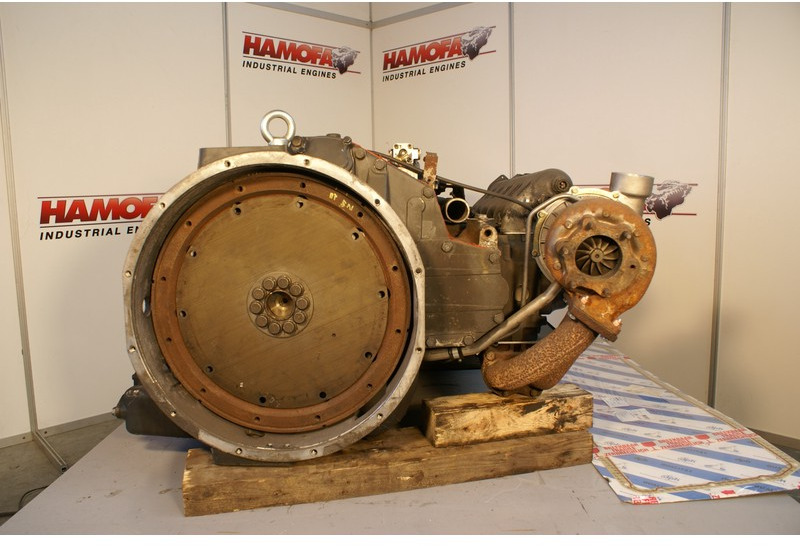 Mercedes-Benz OM447HLA 447.978 RECONDITIONED - Motor: foto 4 Mercedes-Benz OM447HLA 447.978 RECONDITIONED - Motor: foto 4