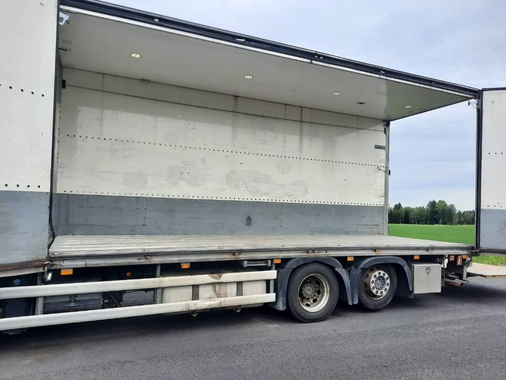 Mercedes-Benz Actros 2551 - Camião furgão: foto 5 Mercedes-Benz Actros 2551 - Camião furgão: foto 5