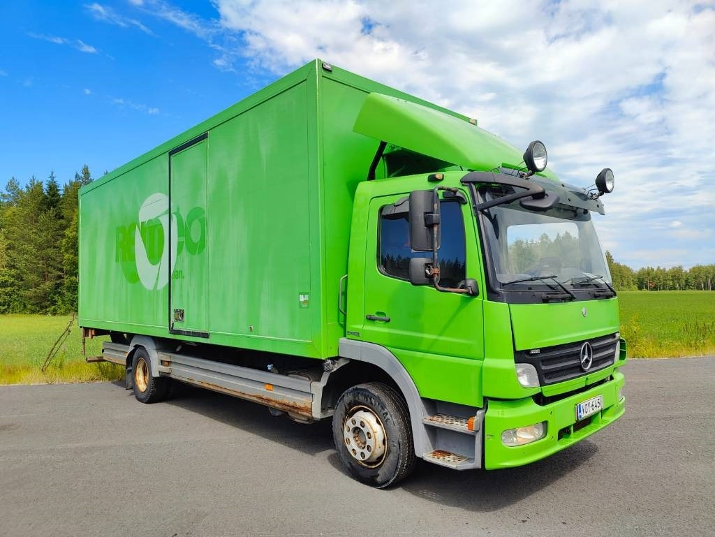 Mercedes-Benz Atego 1224 - Camião furgão: foto 2 Mercedes-Benz Atego 1224 - Camião furgão: foto 2