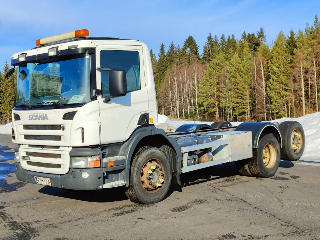 Scania P 320 - Camião chassi: foto 1 Scania P 320 - Camião chassi: foto 1