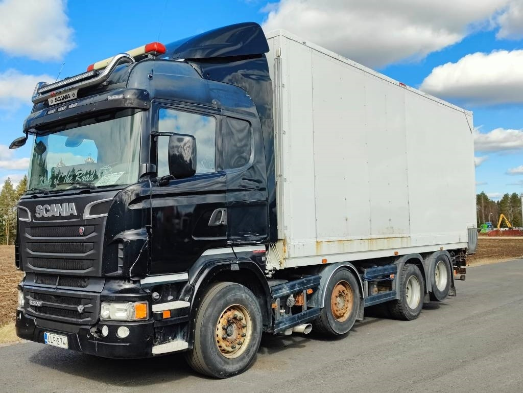 Scania R 500 8x2 4700 - Camião furgão: foto 1 Scania R 500 8x2 4700 - Camião furgão: foto 1