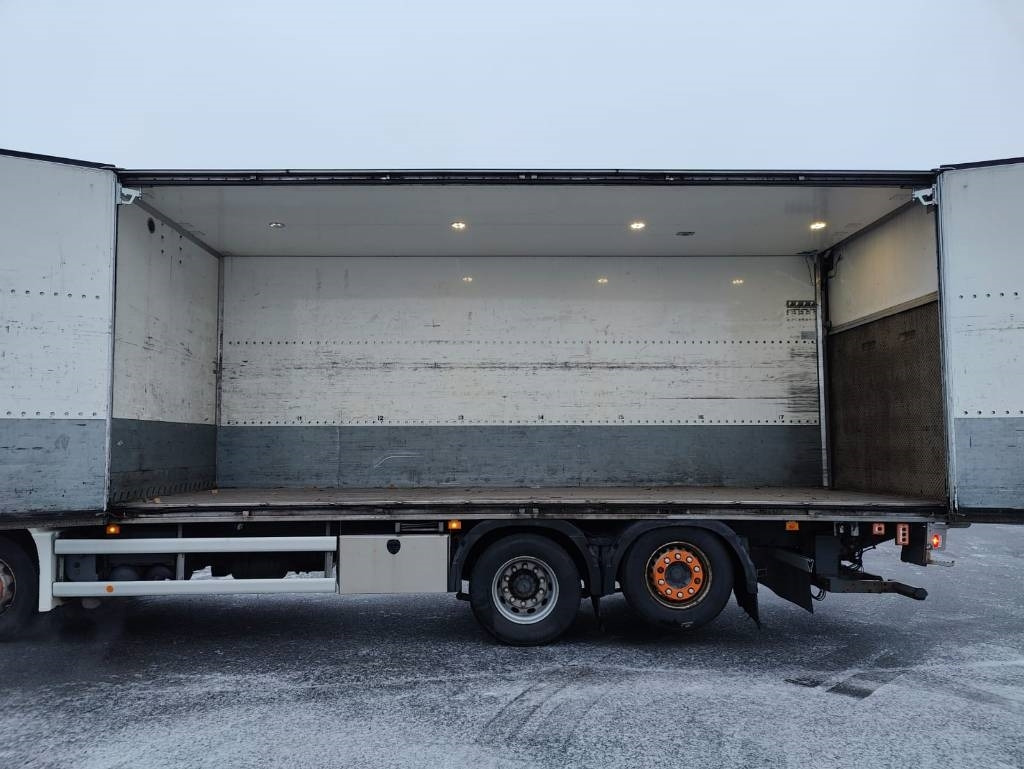 Camião furgão Volvo FH 13: foto 6