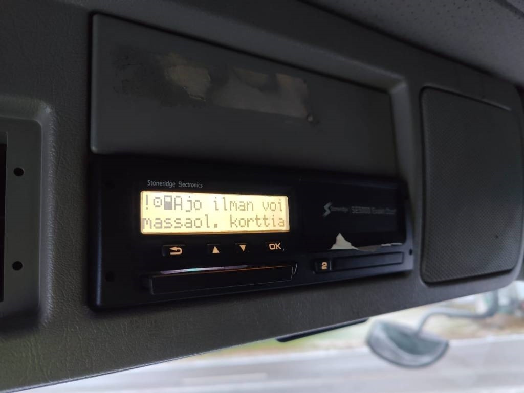 Camião furgão Volvo FH 13: foto 11