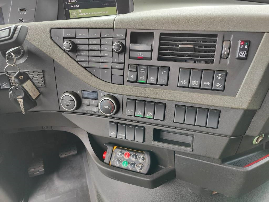 Camião polibenne Volvo FH 540: foto 18