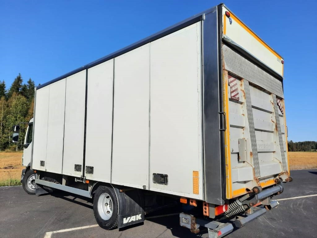 Volvo FL 240  - Camião furgão: foto 3 Volvo FL 240  - Camião furgão: foto 3