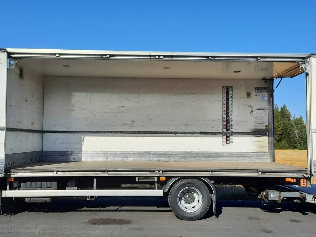 Volvo FL 240  - Camião furgão: foto 5 Volvo FL 240  - Camião furgão: foto 5