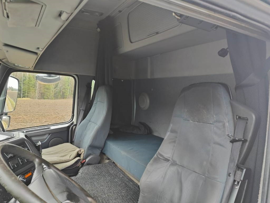 Camião furgão Volvo FM 13: foto 14