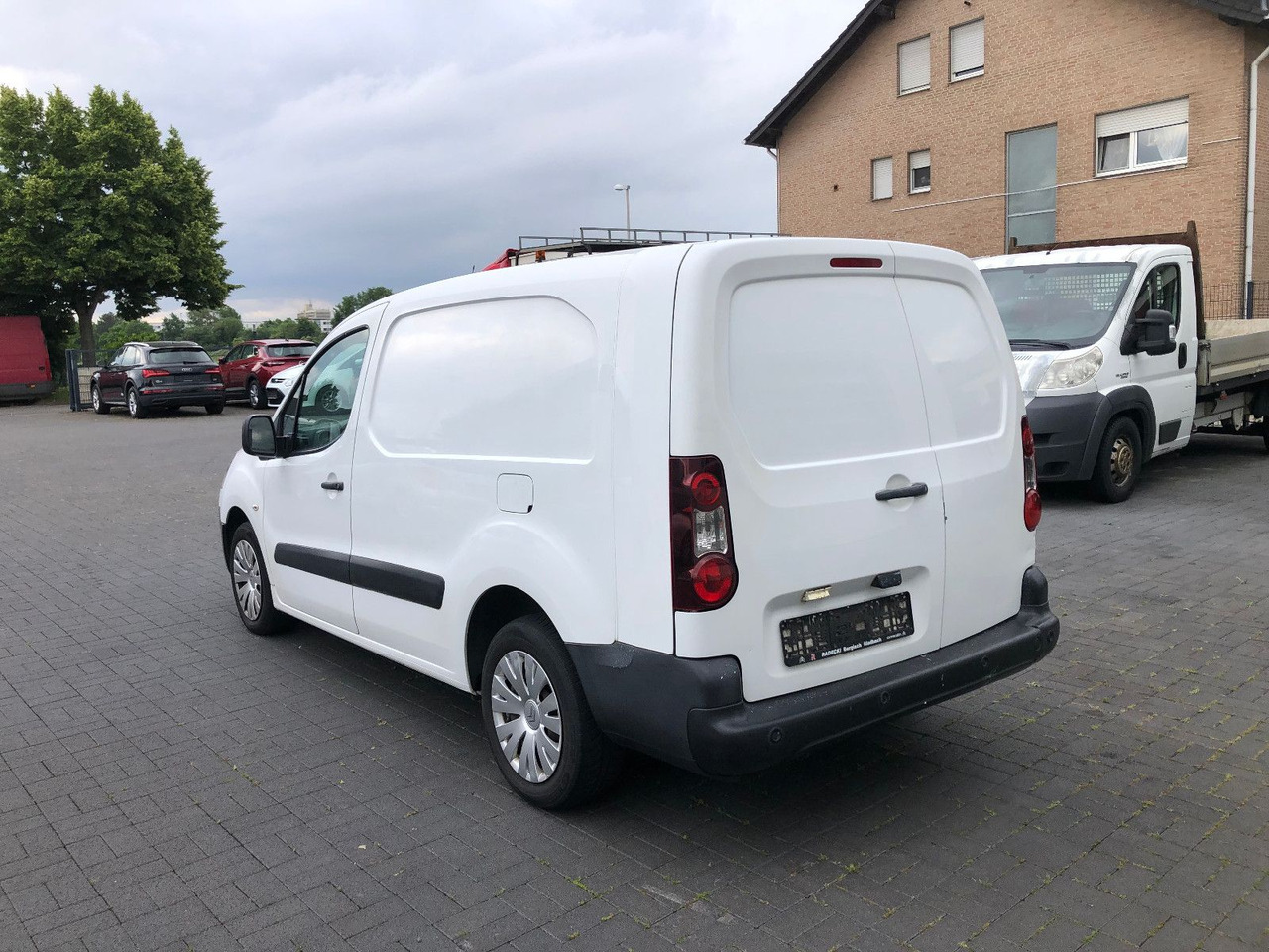 Citroën Berlingo 1.6 HDi Kasten Niveau B L2, Autom. - Furgão compacto: foto 4 Citroën Berlingo 1.6 HDi Kasten Niveau B L2, Autom. - Furgão compacto: foto 4