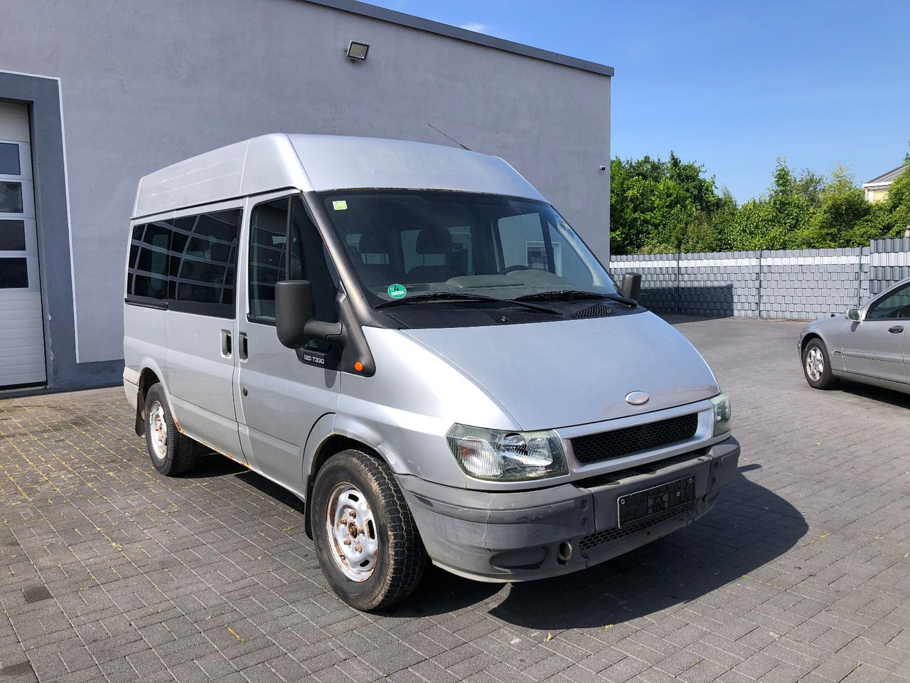 Ford Transit 2.4 TDi, Heckantrieb, 8-Sitzer, Klima - Furgão de passageiros: foto 3 Ford Transit 2.4 TDi, Heckantrieb, 8-Sitzer, Klima - Furgão de passageiros: foto 3