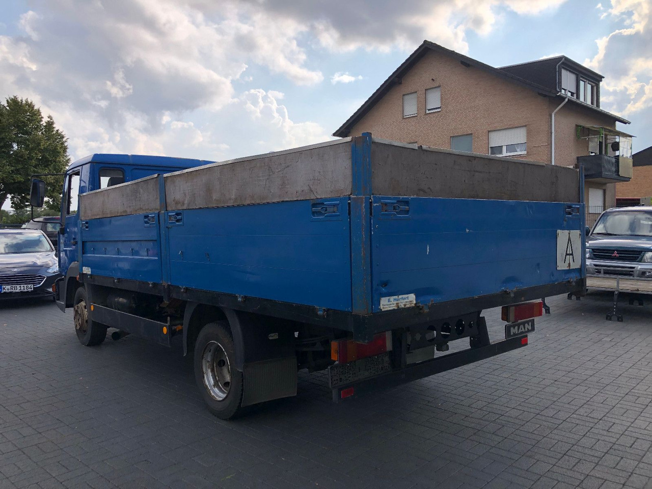 MAN LE 140 C Klima, Tempomat, TÜV 11-2025 - Carrinha de caixa aberta: foto 2 MAN LE 140 C Klima, Tempomat, TÜV 11-2025 - Carrinha de caixa aberta: foto 2
