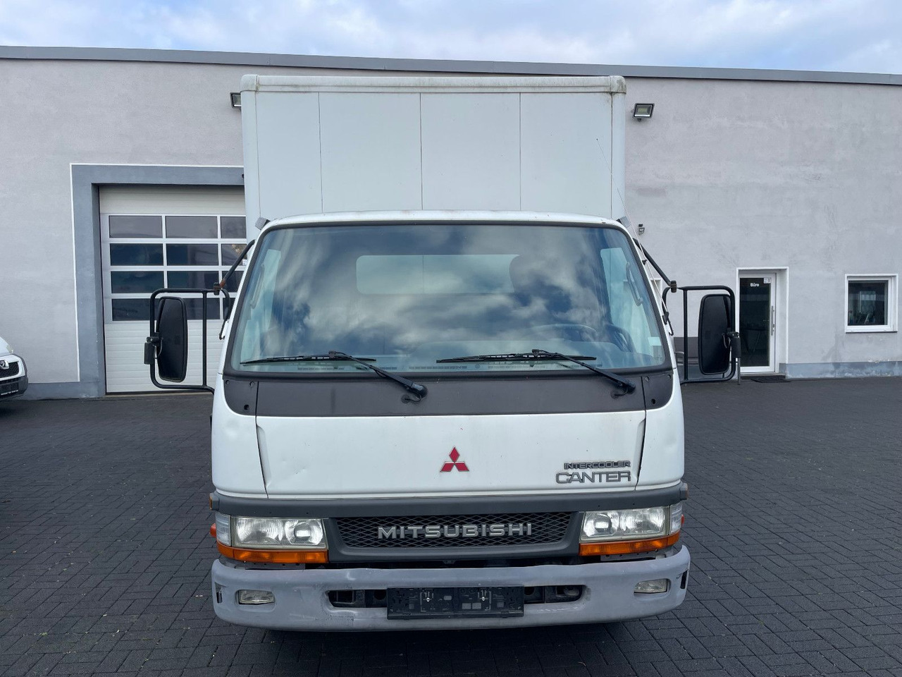 Mitsubishi Canter 3.9D, TE 649 - Carrinha de contentor: foto 5 Mitsubishi Canter 3.9D, TE 649 - Carrinha de contentor: foto 5