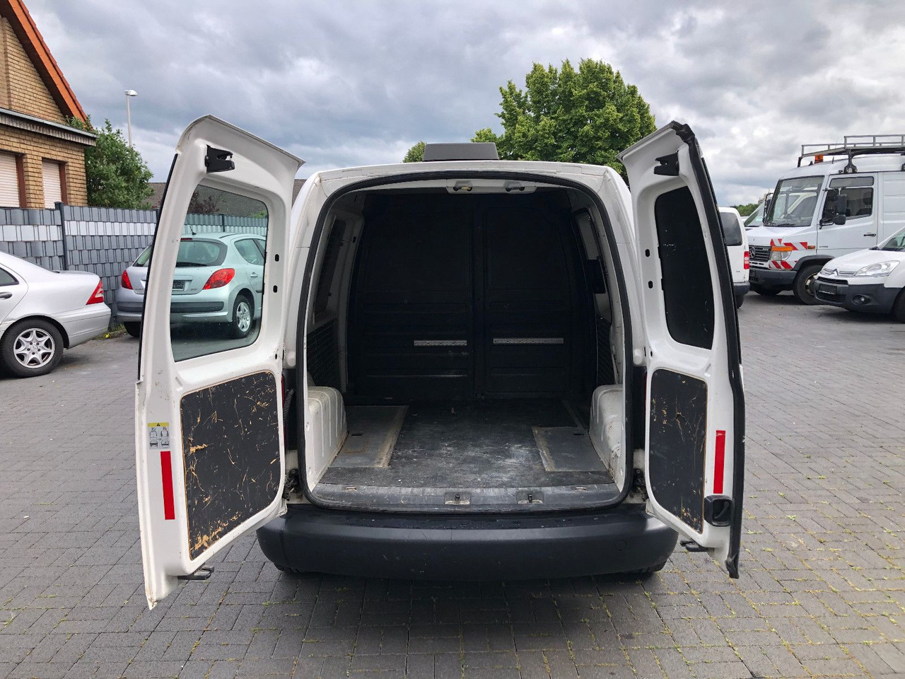 Locação financeira de  Volkswagen Caddy 1.6 TDi EcoProfi, Klima Volkswagen Caddy 1.6 TDi EcoProfi, Klima: foto 12