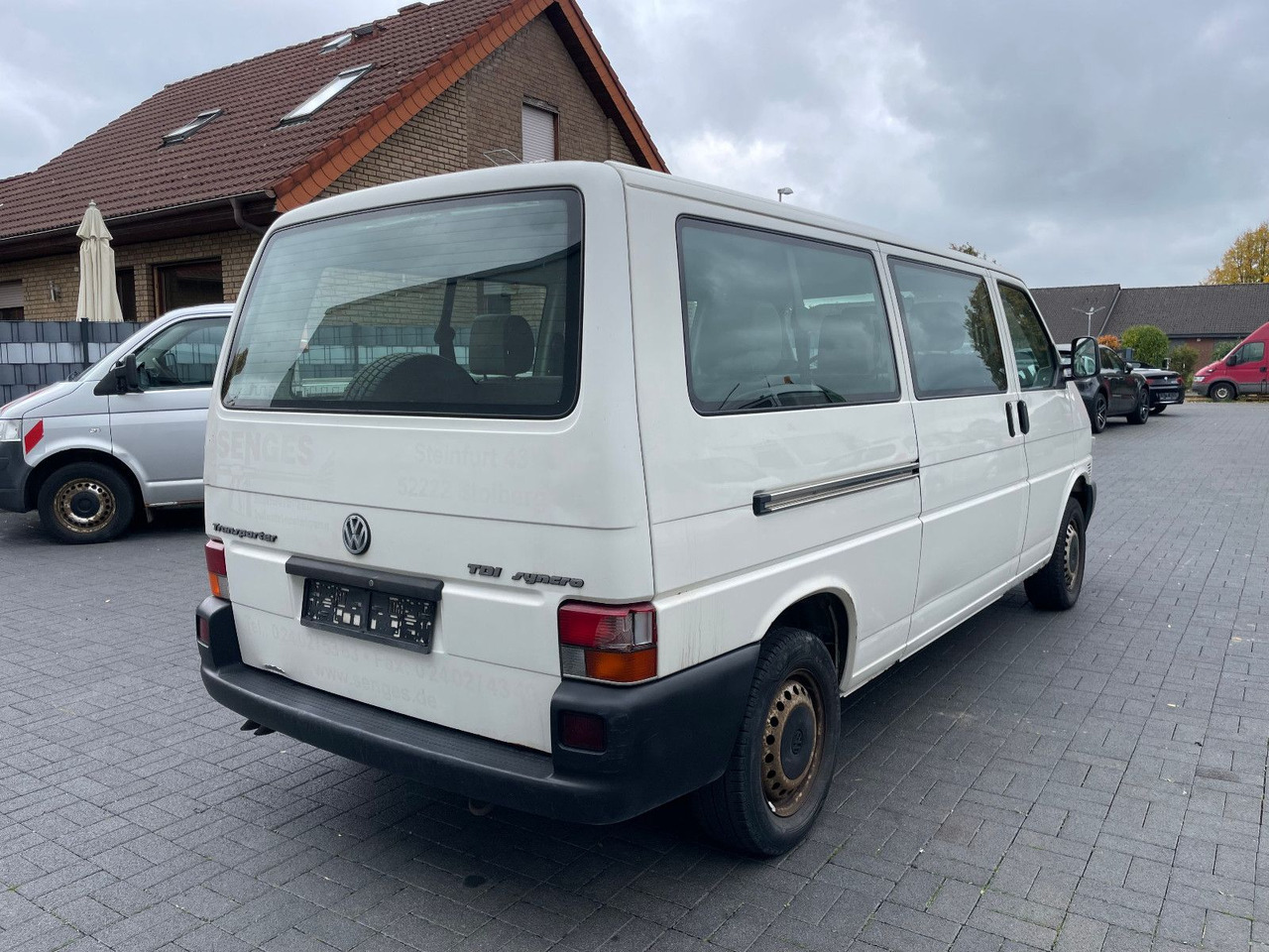 Volkswagen T4 Caravelle 2,5 TDI 75kW syncro lang, 9-Sitzer - Furgão de passageiros: foto 2 Volkswagen T4 Caravelle 2,5 TDI 75kW syncro lang, 9-Sitzer - Furgão de passageiros: foto 2