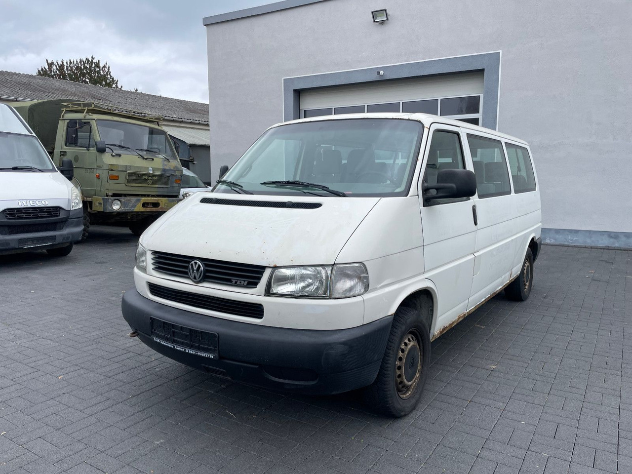 Volkswagen T4 Caravelle 2,5 TDI 75kW syncro lang, 9-Sitzer - Furgão de passageiros: foto 3 Volkswagen T4 Caravelle 2,5 TDI 75kW syncro lang, 9-Sitzer - Furgão de passageiros: foto 3