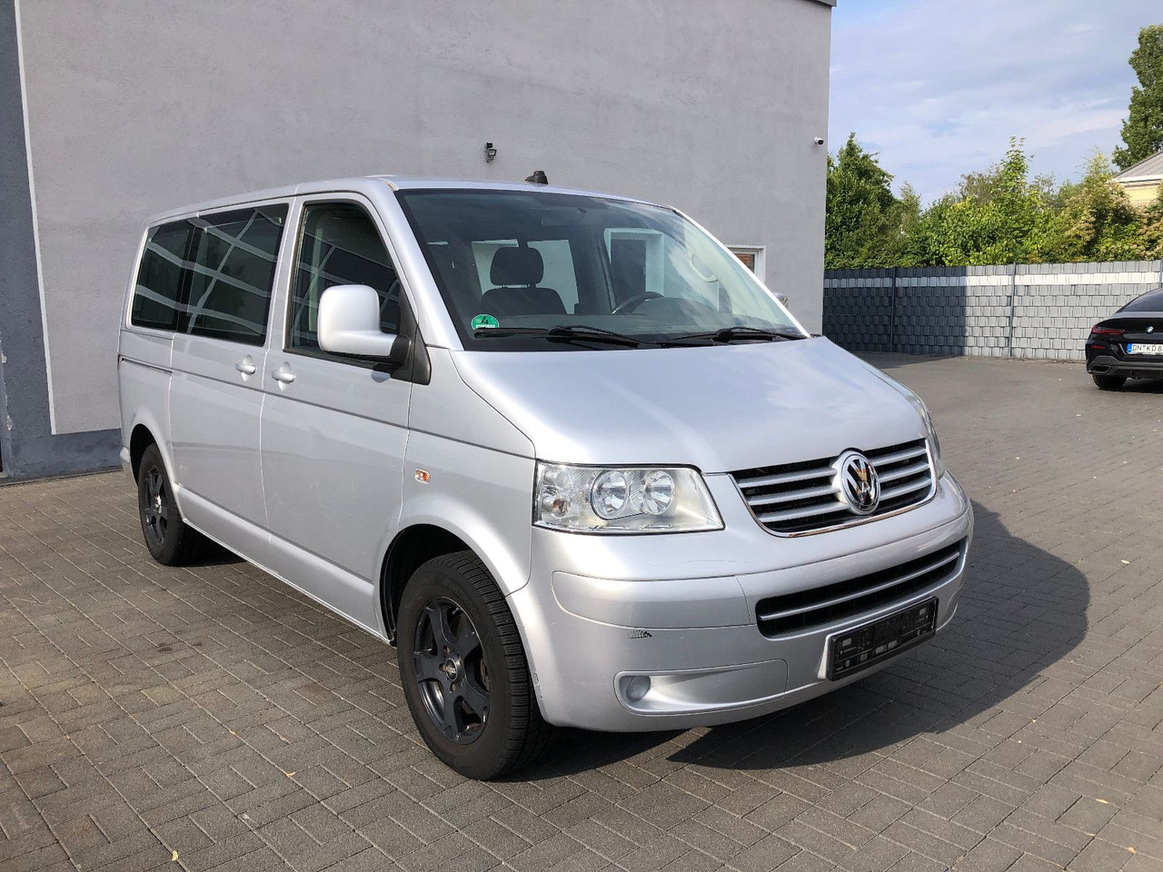 Volkswagen T5 1.9 TDi Caravelle, Comfortline 9-Sitzer - Furgão de passageiros: foto 3 Volkswagen T5 1.9 TDi Caravelle, Comfortline 9-Sitzer - Furgão de passageiros: foto 3
