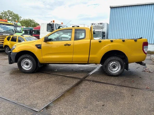 Ford Ranger 2.2TDCI 4x4 SUPERCAB PICK-UP (APK/TUV 11-2026!) (6 GEARS MANUAL GEARBOX / AIRCONDITIONING / ETC!!) RANGER 2.2TDCI 4x4 SUPERCAB P - Pick-up: foto 5 Ford Ranger 2.2TDCI 4x4 SUPERCAB PICK-UP (APK/TUV 11-2026!) (6 GEARS MANUAL GEARBOX / AIRCONDITIONING / ETC!!) RANGER 2.2TDCI 4x4 SUPERCAB P - Pick-up: foto 5