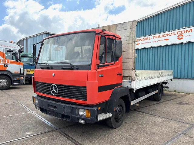 Mercedes-Benz LK 814 (6-CILINDER) WITH OPEN (TENT) BOX & ALUMNIUM SIDE BORDS (MANUAL GEARBOX / 3TH SEAT IN CABIN) - Camião de caixa aberta/ Plataforma: foto 1 Mercedes-Benz LK 814 (6-CILINDER) WITH OPEN (TENT) BOX & ALUMNIUM SIDE BORDS (MANUAL GEARBOX / 3TH SEAT IN CABIN) - Camião de caixa aberta/ Plataforma: foto 1