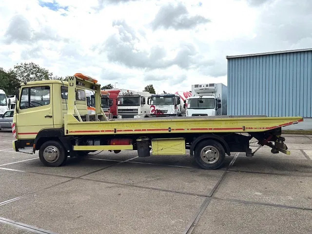 Camião transporte de veículos Mercedes-Benz LK 817 AUTO TRANSPORTER (6-CILINDER / FULL STEEL SUSPENSION / MANUAL GEARBOX / WINCH / ETC.): foto 6 Camião transporte de veículos Mercedes-Benz LK 817 AUTO TRANSPORTER (6-CILINDER / FULL STEEL SUSPENSION / MANUAL GEARBOX / WINCH / ETC.): foto 6