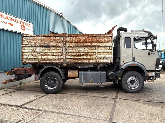 Mercedes-Benz SK 1838 K V8 4x2 FULL STEEL KIPPER (ZF16 MANUAL GEARBOX / FULL STEEL SUSPENSION / REDUCTION AXLE / P.T.O.) - Camião basculante: foto 3 Mercedes-Benz SK 1838 K V8 4x2 FULL STEEL KIPPER (ZF16 MANUAL GEARBOX / FULL STEEL SUSPENSION / REDUCTION AXLE / P.T.O.) - Camião basculante: foto 3