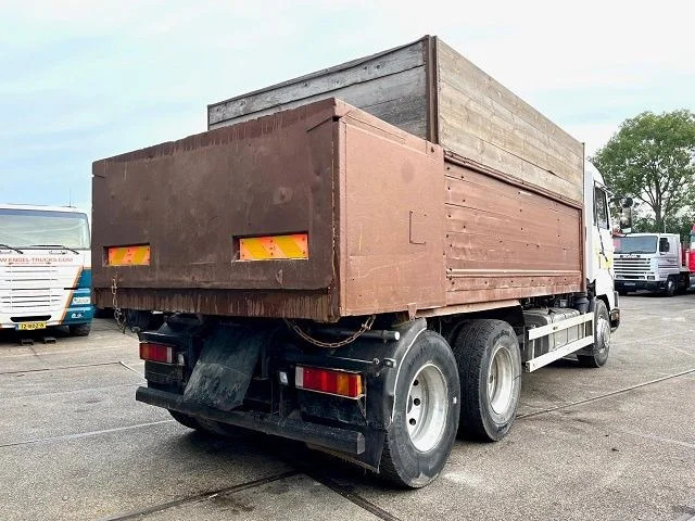 Scania R143-450 V8 STREAMLINE 6x2 FULL STEEL KIPPER (MANUAL GEARBOX / FULL STEEL SUSPENSION / 10 TIRES / ROBSON DRIVE / MECHANICAL PUMP - Camião basculante: foto 3 Scania R143-450 V8 STREAMLINE 6x2 FULL STEEL KIPPER (MANUAL GEARBOX / FULL STEEL SUSPENSION / 10 TIRES / ROBSON DRIVE / MECHANICAL PUMP - Camião basculante: foto 3