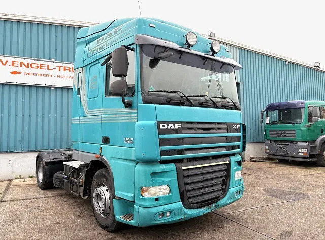 DAF XF 105.460 ATE SPACECAB (EURO 5 / ZF MANUAL GEARBOX / P.T.O. / AIRCONDITIONING / FRIDGE UNDER BED / ETC.) - Tractor: foto 2 DAF XF 105.460 ATE SPACECAB (EURO 5 / ZF MANUAL GEARBOX / P.T.O. / AIRCONDITIONING / FRIDGE UNDER BED / ETC.) - Tractor: foto 2