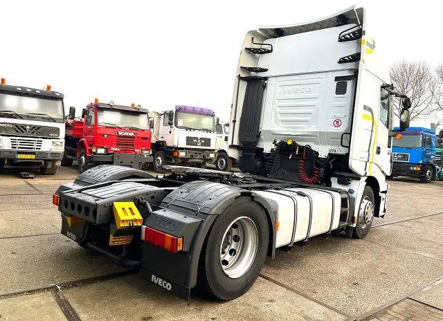 Iveco Stralis AS440S42T/P HI-WAY DUTCH TRUCK (APK/TUV -> 02-2024 / EURO 6 / AS-TRONIC / 2 TANKS / LEATHER SEATS / FRIDGE) - Tractor: foto 3 Iveco Stralis AS440S42T/P HI-WAY DUTCH TRUCK (APK/TUV -> 02-2024 / EURO 6 / AS-TRONIC / 2 TANKS / LEATHER SEATS / FRIDGE) - Tractor: foto 3