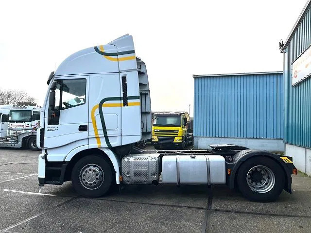 Iveco Stralis AS440S42T/P HI-WAY DUTCH TRUCK (APK/TUV -> 02-2024 / EURO 6 / AS-TRONIC / 2 TANKS / LEATHER SEATS / FRIDGE) - Tractor: foto 5 Iveco Stralis AS440S42T/P HI-WAY DUTCH TRUCK (APK/TUV -> 02-2024 / EURO 6 / AS-TRONIC / 2 TANKS / LEATHER SEATS / FRIDGE) - Tractor: foto 5
