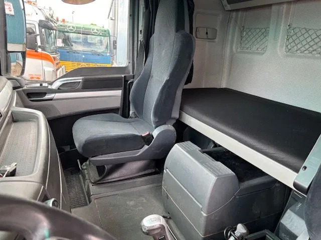 Tractor MAN TGX 18.440 BLS XLX (ZF16 MANUAL GEARBOX / 2x DIESELTANK / AIRCONDITIONING / ELECTRICAL MAINSWITCH / FRIDGE / EURO 6): foto 11