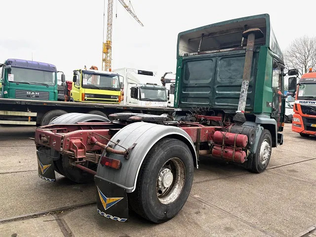 Renault R385 Major (2 CULASSE / LAMES / GRAND PONT / 2 CILINDER HEADS / STEEL SUSPENSION / REDUCTION AXLE) - Tractor: foto 3 Renault R385 Major (2 CULASSE / LAMES / GRAND PONT / 2 CILINDER HEADS / STEEL SUSPENSION / REDUCTION AXLE) - Tractor: foto 3