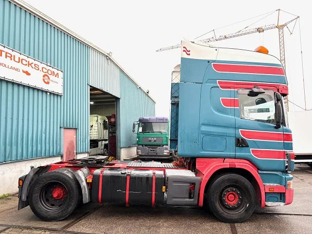 Scania R164-580 V8 TOPLINE COLLECTORS ITEM!! / APK 10-2026!! (12+2 MANUAL GEARBOX / RETARDER / AIRCONDITIONING / 2x TANK / ETC.) - Tractor: foto 4 Scania R164-580 V8 TOPLINE COLLECTORS ITEM!! / APK 10-2026!! (12+2 MANUAL GEARBOX / RETARDER / AIRCONDITIONING / 2x TANK / ETC.) - Tractor: foto 4
